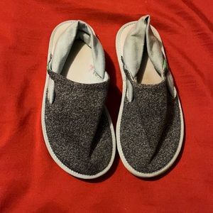 🎉3 for $25🎉 Girls Sanuks